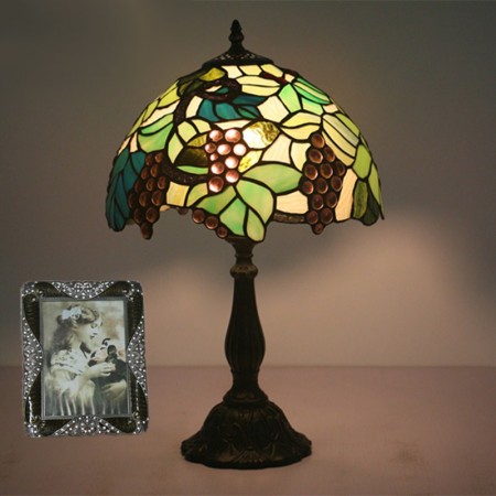 12 Inch Rural Stained Glass Grape Style Table Lamp