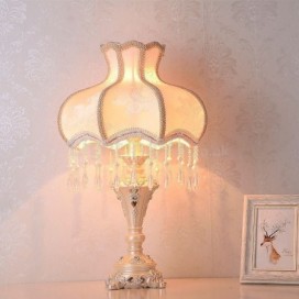 European Table Lamp Elegant Warm Bedside Carved Desk Lamp