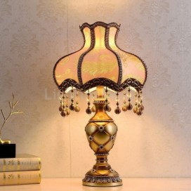 European Resin Table Lamp Creative Warm Bedside Carved Desk Lamp