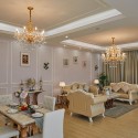 8 Light Zinc Alloy Gold Chandelier