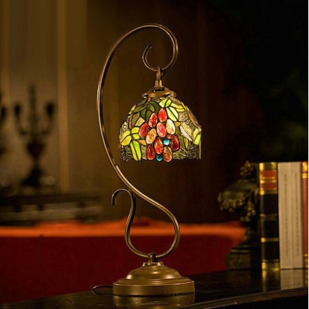 7 Inch Retro Stained Glass Table Lamp